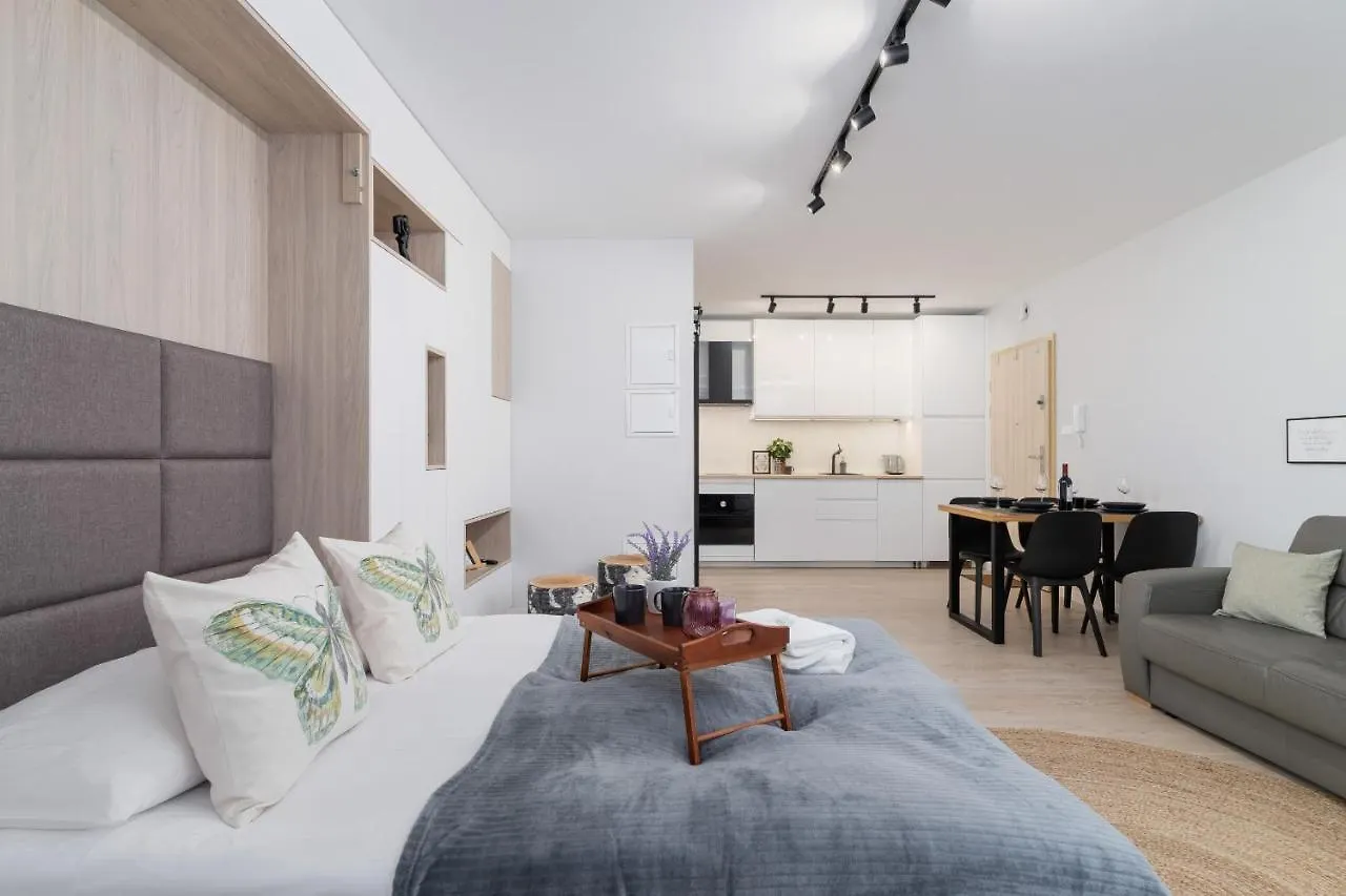Deluxe City Studio With Parking Kacik 10 By Noclegi Renters Krakow Apartment
